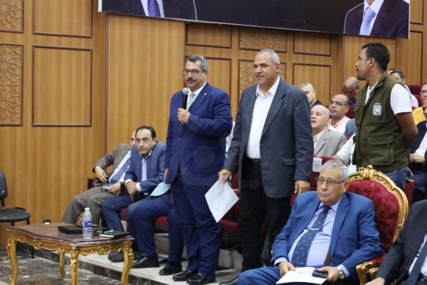 محافظ جنوب سيناء يترأس الاجتماع الخامس للمجلس التنفيذي ويراجع استعدادات المحافظة لاستقبال العيد (صور) - 3 - سيناء الإخبارية