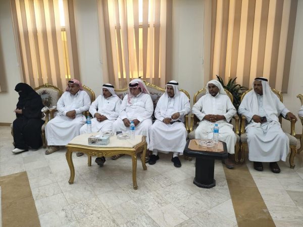 محافظ شمال سيناء يستقبل مشايخ وعواقل وسط سيناء ويعد بتقديم أفضل الخدمات للمواطن - 1 - سيناء الإخبارية