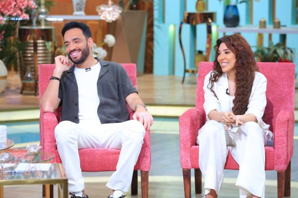 الجمعة.. حلقة رومانسية لرامي جمال وزوجته ناريمان في "معكم منى الشاذلي" - 1 - سيناء الإخبارية
