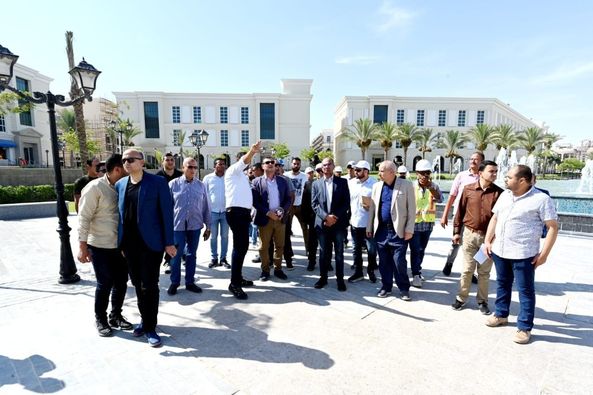 وزير الإسكان يقوم بجولة بالعلمين ويتفقد منشآت "المدينة التراثية" - 3 - سيناء الإخبارية