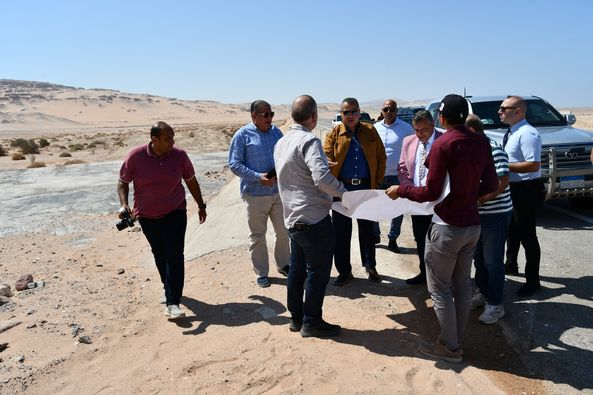 محافظ جنوب سيناء يتفقد عدد من المشروعات الجارية بمدينة أبورديس - 1 - سيناء الإخبارية
