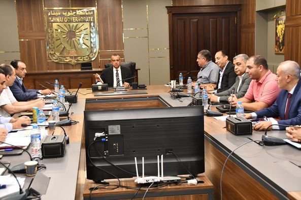 خالد مبارك : يدقق و يعيد مراجعة الهيكل التنظيمي للمحافظة لتحقيق الصالح العام - 5 - سيناء الإخبارية