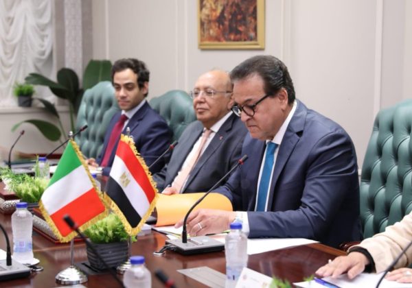 وزير الصحة يثمن التعاون المصري الإيطالي.. ويؤكد أن التمريض درعًا أساسيًا لانتظام ونجاح المنظومة الصحية - 3 - سيناء الإخبارية
