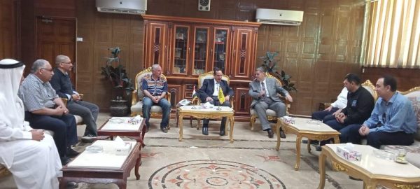 مشايخ القبائل والعواقل والموظفين يودعون محافظ شمال سيناء - 1 - سيناء الإخبارية