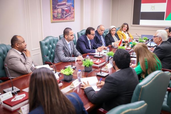 نائب رئيس مجلس الوزراء ووزير الصحة يستقبل وزير الصحة الفلسطيني لمناقشة تعزيز التعاون - 1 - سيناء الإخبارية