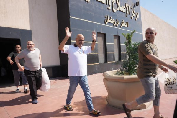 الحوار الوطني يتوجه بالشكر للرئيس السيسي على الاستجابة والإفراج عن 79 من المحبوسين - 3 - سيناء الإخبارية