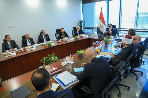 وزير الصحة: القيادة السياسية تولى اهتماما كبيرا بملف التنمية البشرية وبناء الإنسان - 3 - سيناء الإخبارية