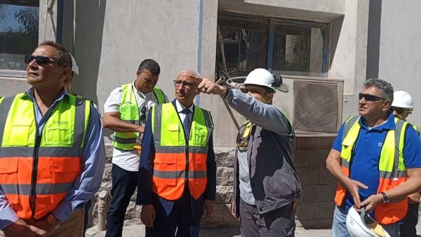 محافظ شمال سيناء يستقبل وفدًا من شركة فيكا الفرنسية لبحث التعاون المشترك - 3 - سيناء الإخبارية