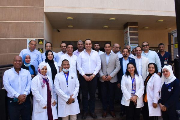 رئيس الرعاية الصحية يشدد على متابعة كفاءة منظومة صرف الأدوية لأصحاب الأمراض المزمنة بالمنازل - 1 - سيناء الإخبارية