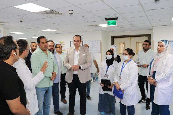 رئيس الرعاية الصحية يشدد على متابعة كفاءة منظومة صرف الأدوية لأصحاب الأمراض المزمنة بالمنازل - 7 - سيناء الإخبارية