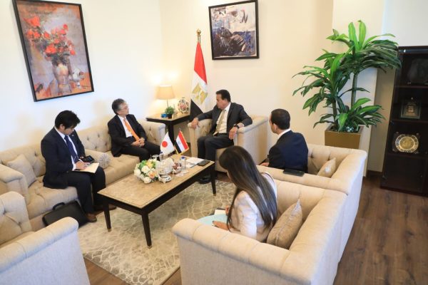 خالد عبدالغفار يستقبل السفير الياباني لدى مصر لبحث التعاون في القطاع الصحي وملف التنمية البشرية - 3 - سيناء الإخبارية