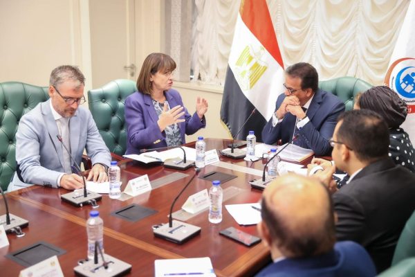 وزير الصحة يناقش مع المنسق المقيم للأمم المتحدة التعاون المشترك في مجالي الصحة والتنمية البشرية - 1 - سيناء الإخبارية