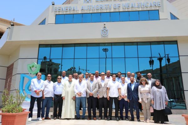 الصحة: رئيس هيئة الرعاية الصحية على رأس لجنة للمرور على المنشآت الطبية بمحافظة الأقصر - 1 - سيناء الإخبارية
