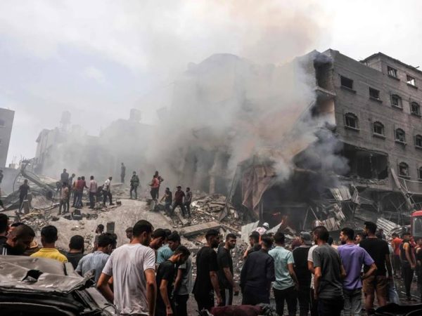 الطيران الحربي الإسرائيلي يستهدف شرق مدينة خان يونس جنوب قطاع غزة - 3 - سيناء الإخبارية