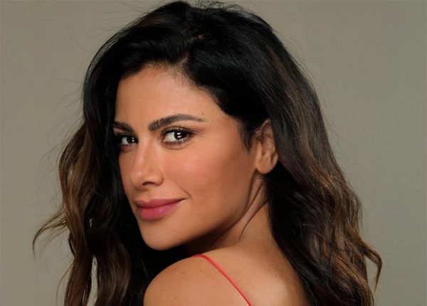 تكريم صبا مبارك في الدورة السادسة من ميدفست مصر - 5 - سيناء الإخبارية