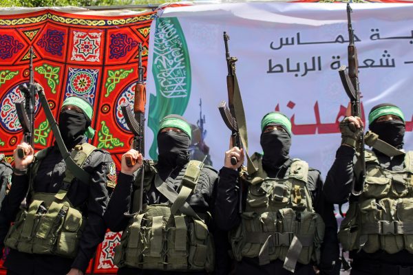 حركة حماس تبارك العملية المزدوجة في الخليل بالضفة الغربية وتؤكد استمرار المقاومة - 1 - سيناء الإخبارية