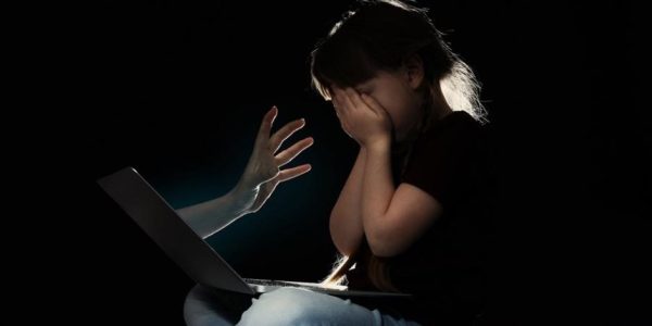 حماية الأجيال القادمة من الحروب النفسية بالتوعية من مخاطر الابتزاز الإلكتروني - 3 - سيناء الإخبارية