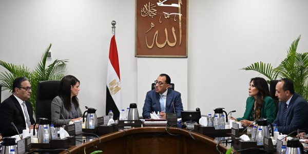 رئيس الوزراء يتابع تنفيذ خطة حوكمة الإنفاق الاستثماري وزيادة استثمارات القطاع الخاص - 3 - سيناء الإخبارية