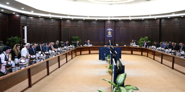 رئيس الوزراء يترأس اجتماع لجنة ضبط الأسواق وأسعار السلع - 1 - سيناء الإخبارية