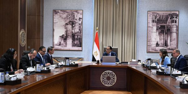 رئيس الوزراء يوجه بسرعة طرح الوحدات السكنية التي تم تنفيذها للحجز - 3 - سيناء الإخبارية