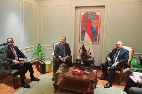 كامل الوزير يبحث مع السفير الكويتى بالقاهرة تدعيم التعاون المشترك - 1 - سيناء الإخبارية