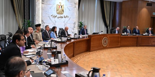 لجذب الاستثمارات..رئيس الوزراء يُتابع تيسير إجراءات الدخول والخروج إلى سيناء - 3 - سيناء الإخبارية