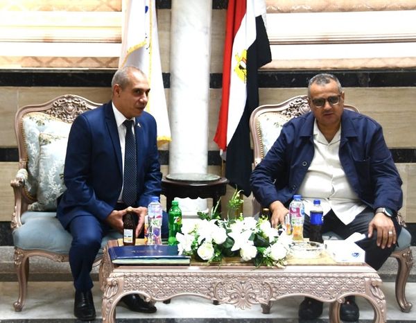 محافظ جنوب سيناء يتفقد مطار طابا الدولي ويشدد على أهمية تطوير البنية التحتية السياحية - 1 - سيناء الإخبارية