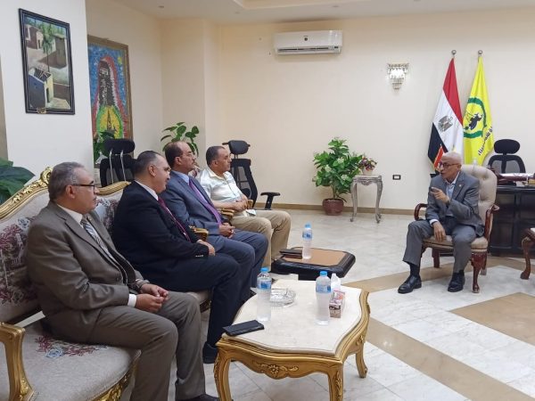 محافظ شمال سيناء يرحب بافتتاح كلية جديدة للهندسة ويشيد بدور جامعة العريش في خدمة المجتمع - 7 - سيناء الإخبارية