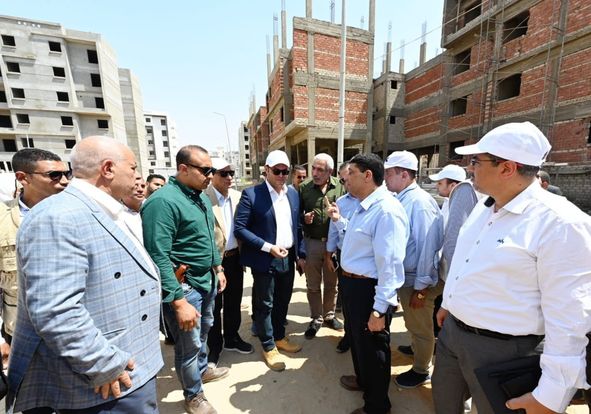 وزير الإسكان يتفقد مشروع "سكن مصر" وروافع المياه والصرف بمدينة الشروق - 3 - سيناء الإخبارية