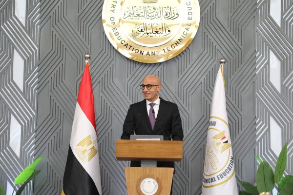 على عهدة وزير التعليم: الوزارة تحل أزمة نقص المدرسين بنسبة 90% - 13 - سيناء الإخبارية