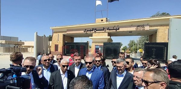 وزير الخارجية التركي يزور معبر رفح البري من الجانب المصري - 1 - سيناء الإخبارية