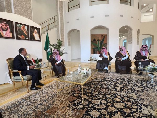 وزير الخارجية والهجرة يعقد جلسة مباحثات مع نظيره السعودي بالرياض - 3 - سيناء الإخبارية