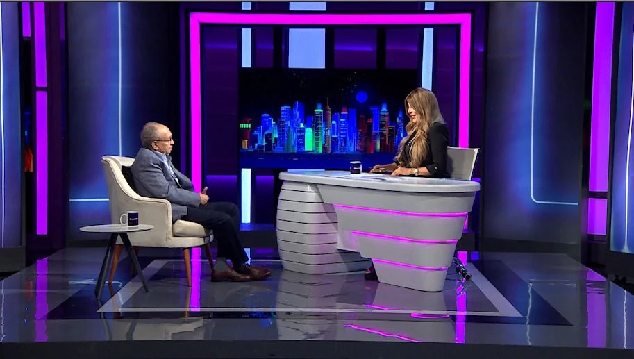المخرج المسرحى عصام السيد يؤكد أن عالم الإخراج أوسع وأشمل من عالم التمثيل - 3 - سيناء الإخبارية