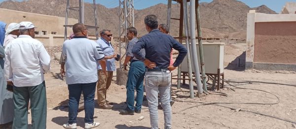 تنفيذ مشروع توصيل التيار الكهربائي لمشروع الـ 60 فدان الجاري إقامته بجنوب سيناء - 1 - سيناء الإخبارية
