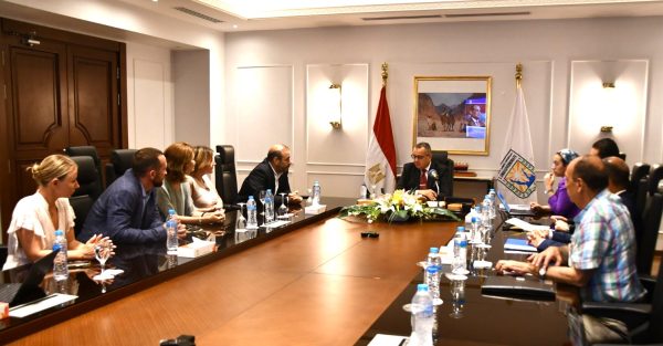 محافظ جنوب سيناء يستقبل وفد كازاخستاني لتعزيز التعاون السياحي مع شرم الشيخ - 7 - سيناء الإخبارية