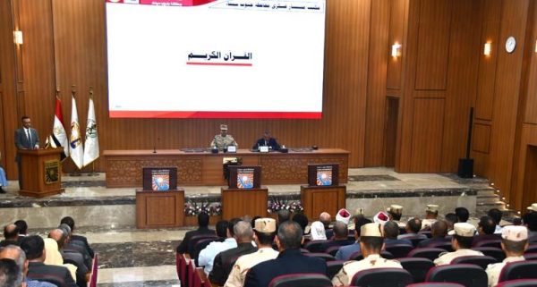 خالد مبارك يشهد تجربة عملية عن انفجار أنبوبة كلور بمحطة التحلية بمدينة طور سيناء - 3 - سيناء الإخبارية