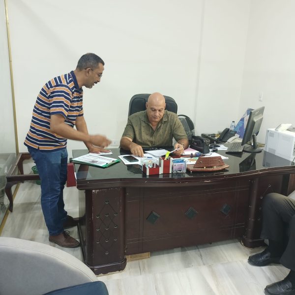 رئيس مدينة العريش: الاستماع إلى شكاوى المواطنين والعمل على تذليل العقبات وتسهيل الخدمات المطلوبة - 7 - سيناء الإخبارية