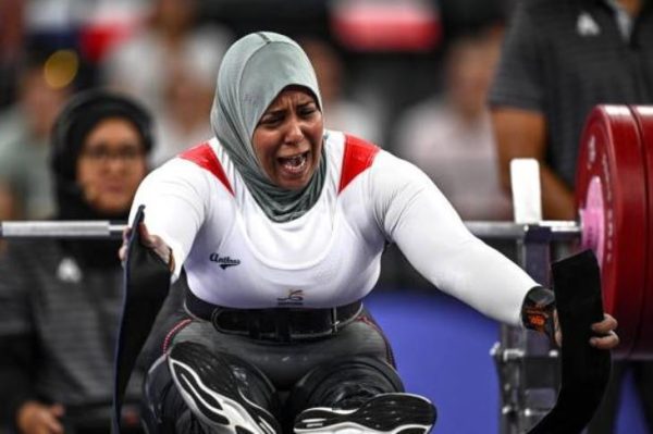 صفاء حسن تتوج بالميدالية برونزية لوزن 79 كجم بدورة الألعاب البارالمبية باريس 2024 - 1 - سيناء الإخبارية