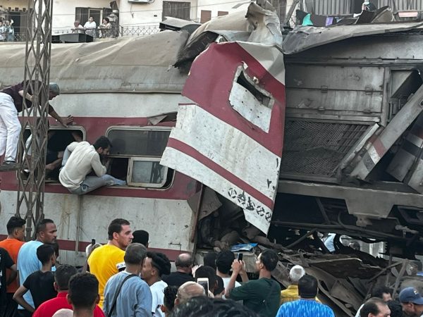 مصطفى مدبولي يُعرب عن تعازيه في ضحايا قطار الزقازيق ويكشف أسباب الحادث - 1 - سيناء الإخبارية