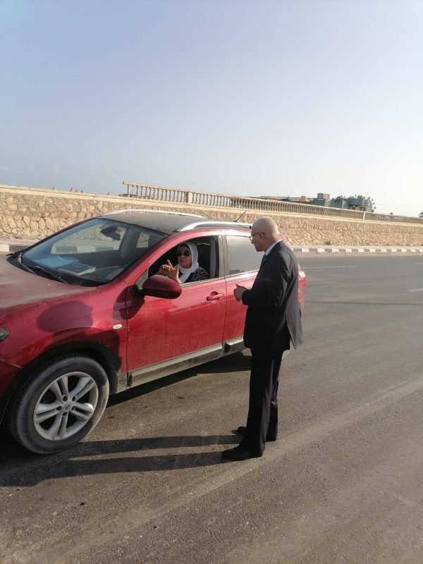 محافظ شمال سيناء يتفقد أعمال تطوير شارع الفاتح بالعريش ويستمع لآراء المواطنين - 1 - سيناء الإخبارية