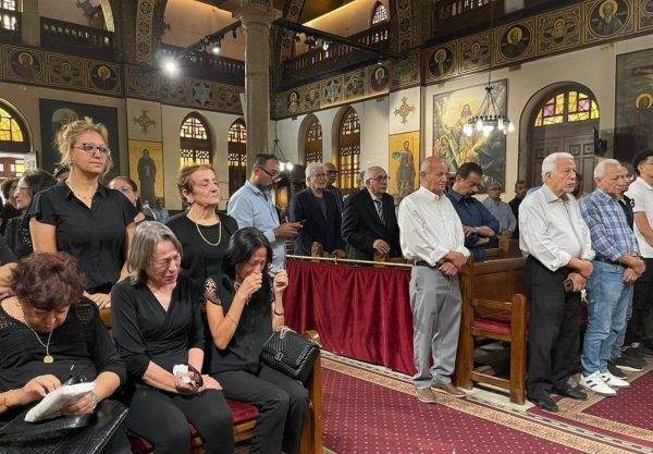 منذ قليل .. تشييع جثمان السيناريست عاطف بشاى بكنيسة كليوباترا بمصر الجديدة - 5 - سيناء الإخبارية