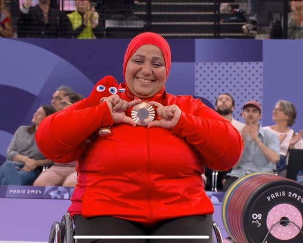 نادية فكري صاحبة الـ50 عامًا.. بطلة مصرية تتحدى الإعاقة وتلهم العالم بزغرودة النصر - 3 - سيناء الإخبارية