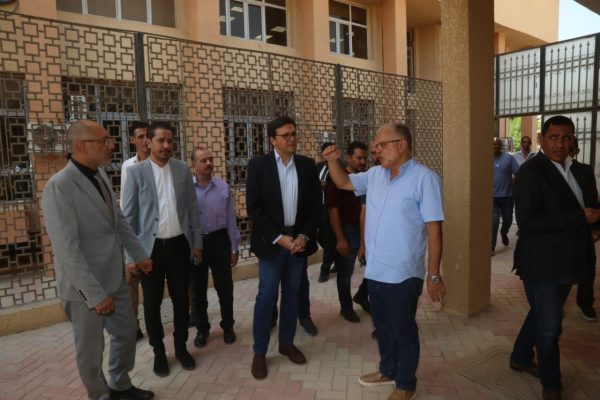 وزير الثقافة يوجه بأهمية تزويد مكتبة 15 مايو بأحدث إصدارات قطاعات الوزارة المعنية بالنشر - 1 - سيناء الإخبارية