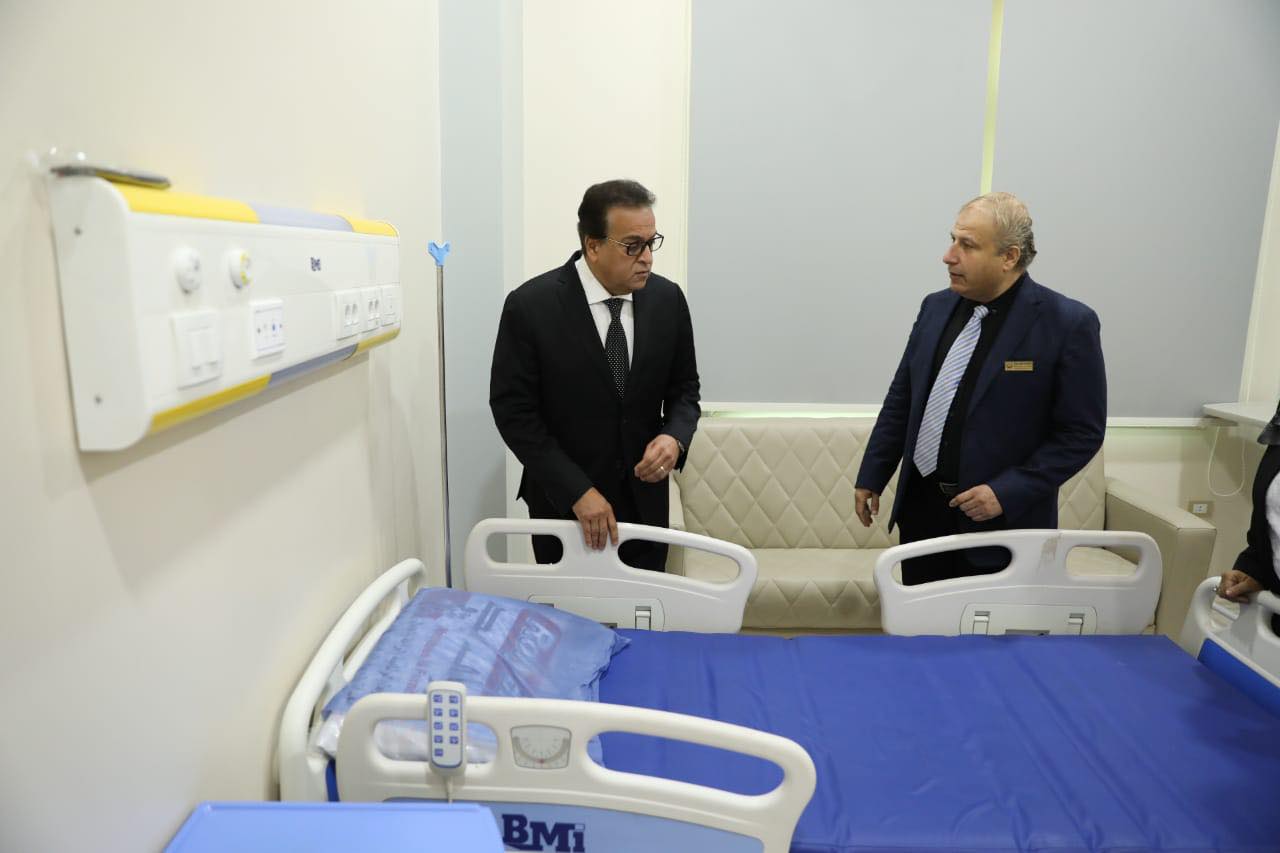 وزير الصحة ومحافظ القاهرة يفتتحان مشروع تطوير مجمع رعايات الأطفال للأمراض المعدية والوبائيات بحميات العباسية بالتعاون مع البنك الأهلي - 13 - سيناء الإخبارية
