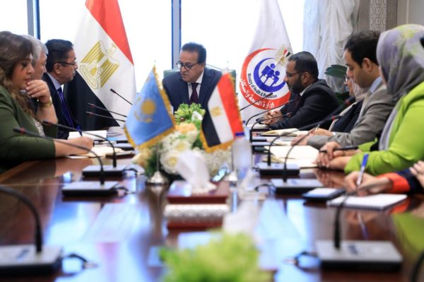 وزير الصحة يستقبل سفير جمهورية كازاخستان لبحث سبل التعاون فى القطاع الصحي - 7 - سيناء الإخبارية