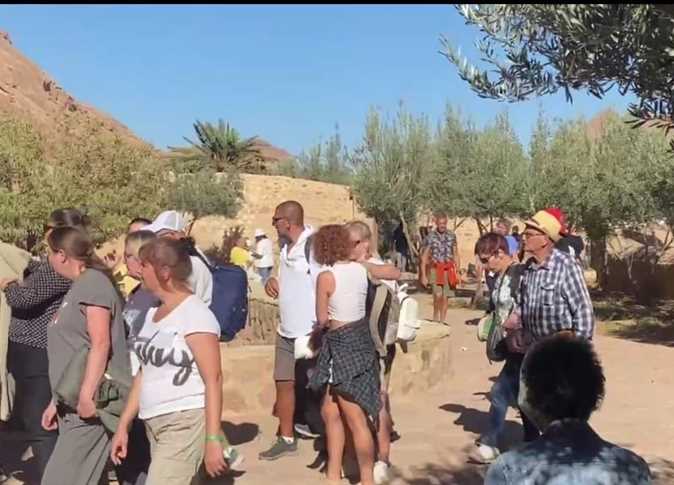 انتعاشة سياحية كبيرة في سانت كاترين مع توافد أفواج سياحية من مختلف الجنسيات - 1 - سيناء الإخبارية