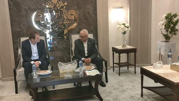 محافظ شمال سيناء يستقبل وزير الدولة البريطاني لشؤون الشرق الأوسط - 1 - سيناء الإخبارية
