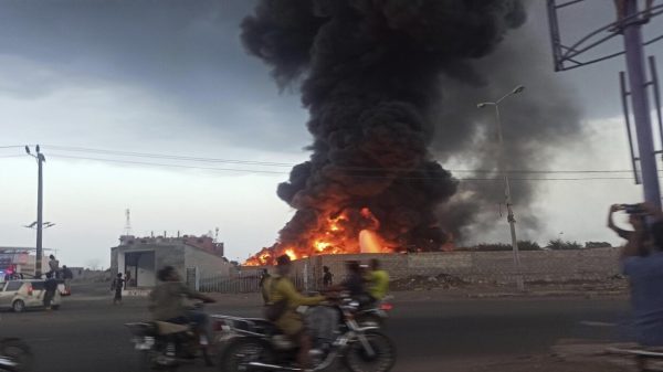 7 انفجارات عنيفة تهز مدينة باجل في اليمن وعمليات عسكرية تستهدف الحوثيين - 3 - سيناء الإخبارية