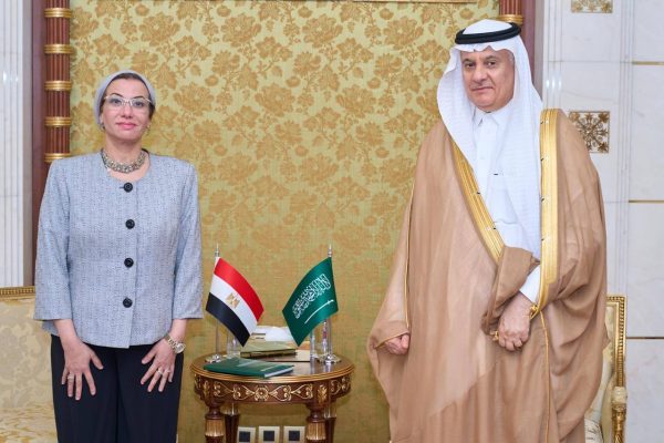 البيئة تؤكد على ضرورة الحفاظ على بيئة البحر الأحمر وخليج عدن - 1 - سيناء الإخبارية