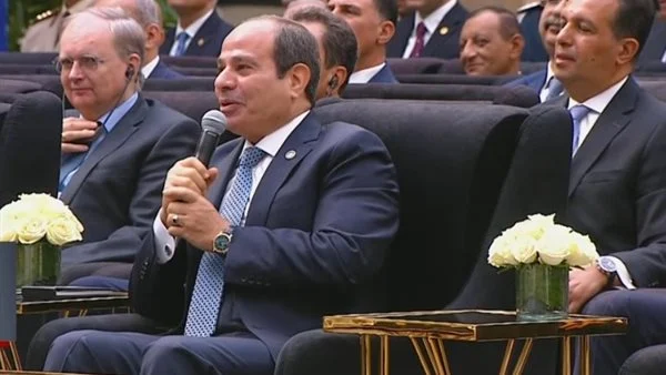 السيسي يهنئ أهالي شمال سيناء ويؤكد :" اللي إحنا بنعمله ده عشانكم انتم، وعشان خاطر بلدكم، خلو بالكم منها وحافظوا عليها " - 1 - سيناء الإخبارية
